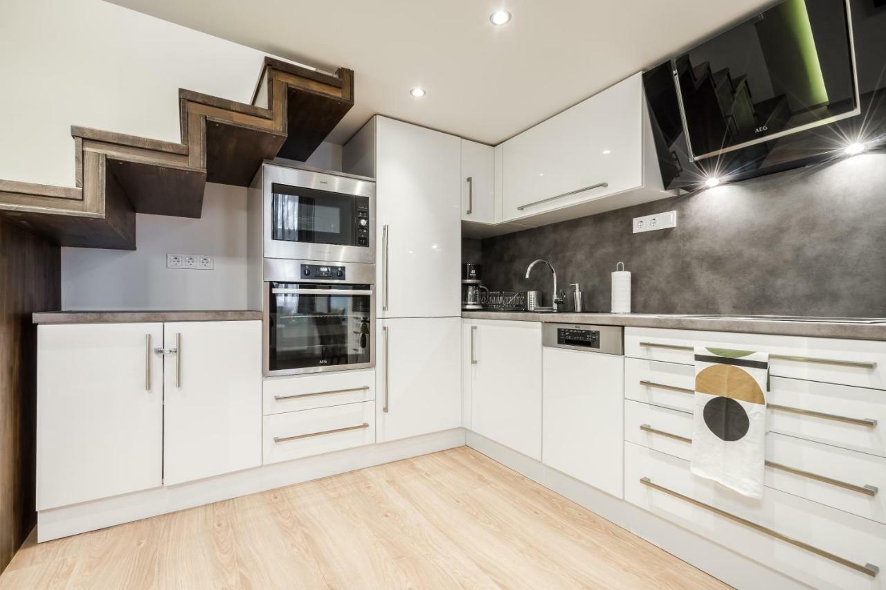 Bpr Luxurious & Stylish Duplex Home Budapest Ngoại thất bức ảnh